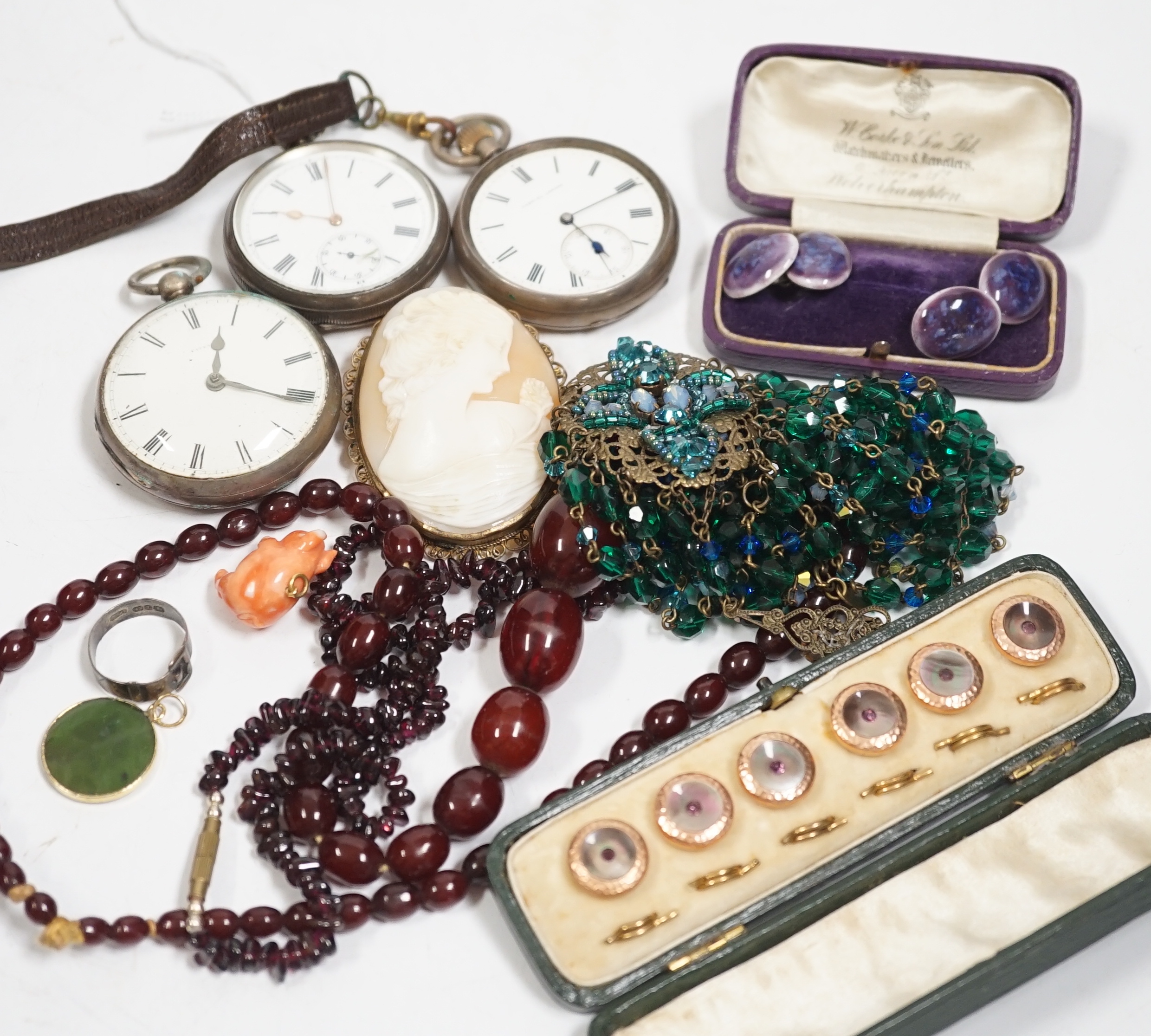 A group of assorted costume and other jewellery including a simulated cherry amber necklace, 52cm, gross weight 33 grams, a gilt metal and mother of pearl dress stud set, pair of Ruskin ceramic cufflinks, A Victorian sil